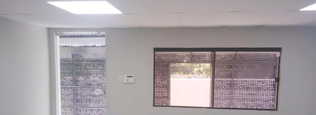 Equipo de Innovar Obras ejecutando una obra de terminación en Asunción